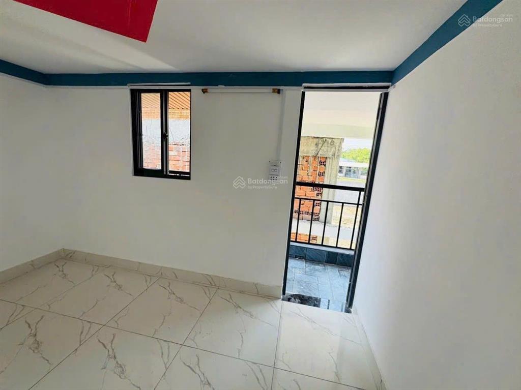Nhà đẹp giá rẻ , tặng full nội thất , giá chỉ 600tr ngay đường lê văn khương q12