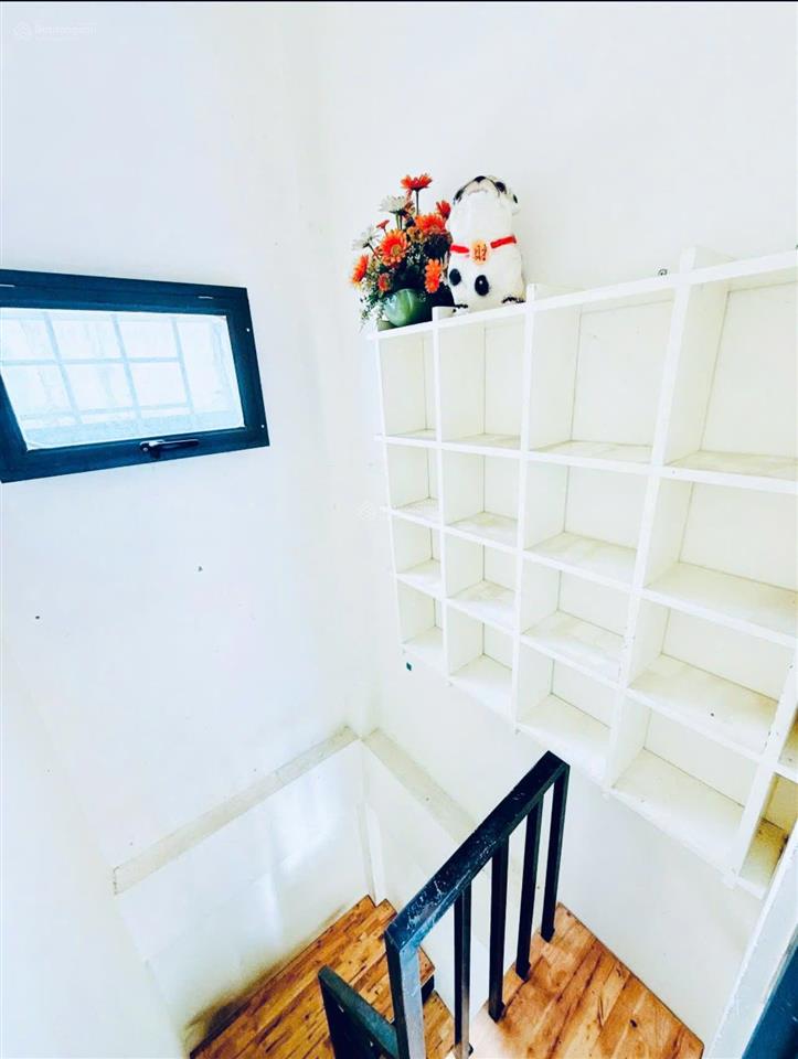 Nhà riêng lẻ giá chỉ 700tr còn thương lượng , ngay chợ hiệp thành q12 sổ hồng đầy đủ , đường 4m
