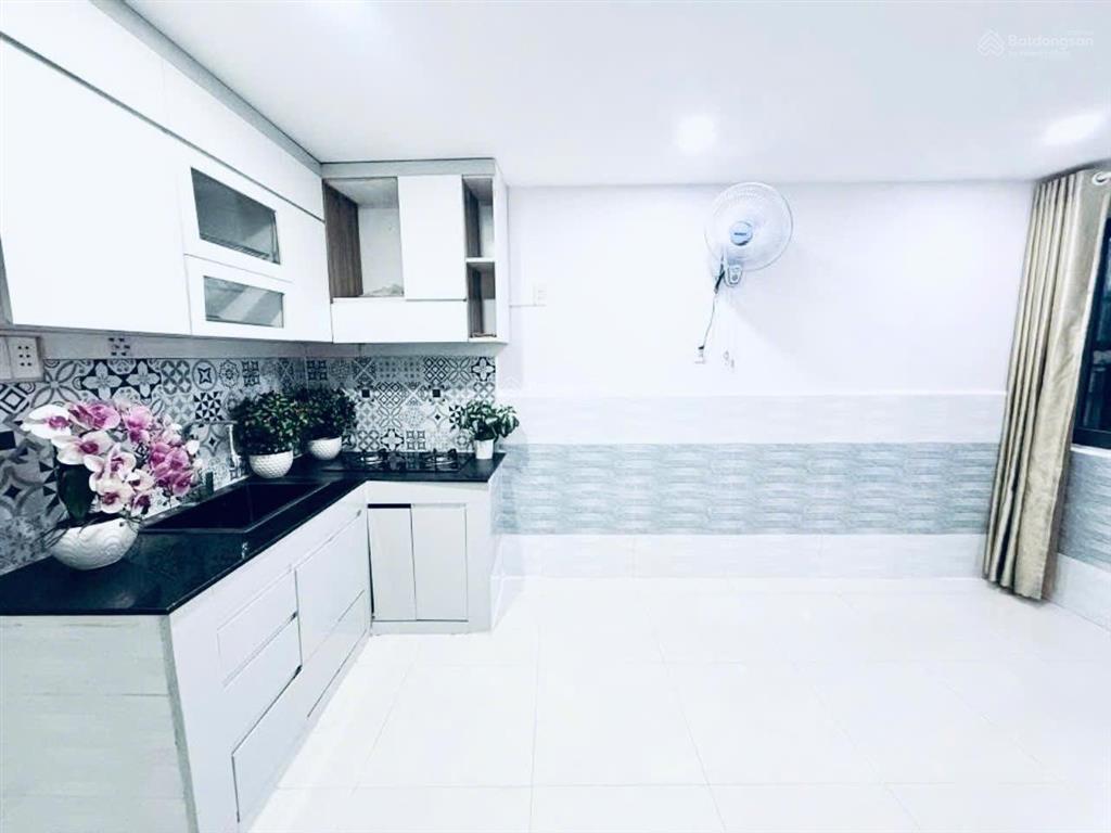 Nhà mới xây giá chỉ 600tr ngay chợ hiệp thành , hỗ trợ anh chị tài chính thấp
