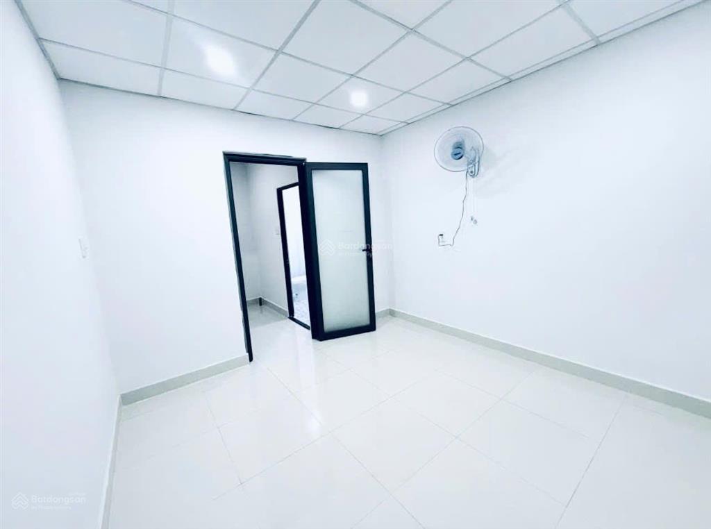 Nhà mới xây giá chỉ 600tr ngay chợ hiệp thành , hỗ trợ anh chị tài chính thấp