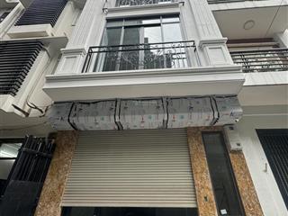 Cho thuê nhà riêng tại phố nguyên hồng