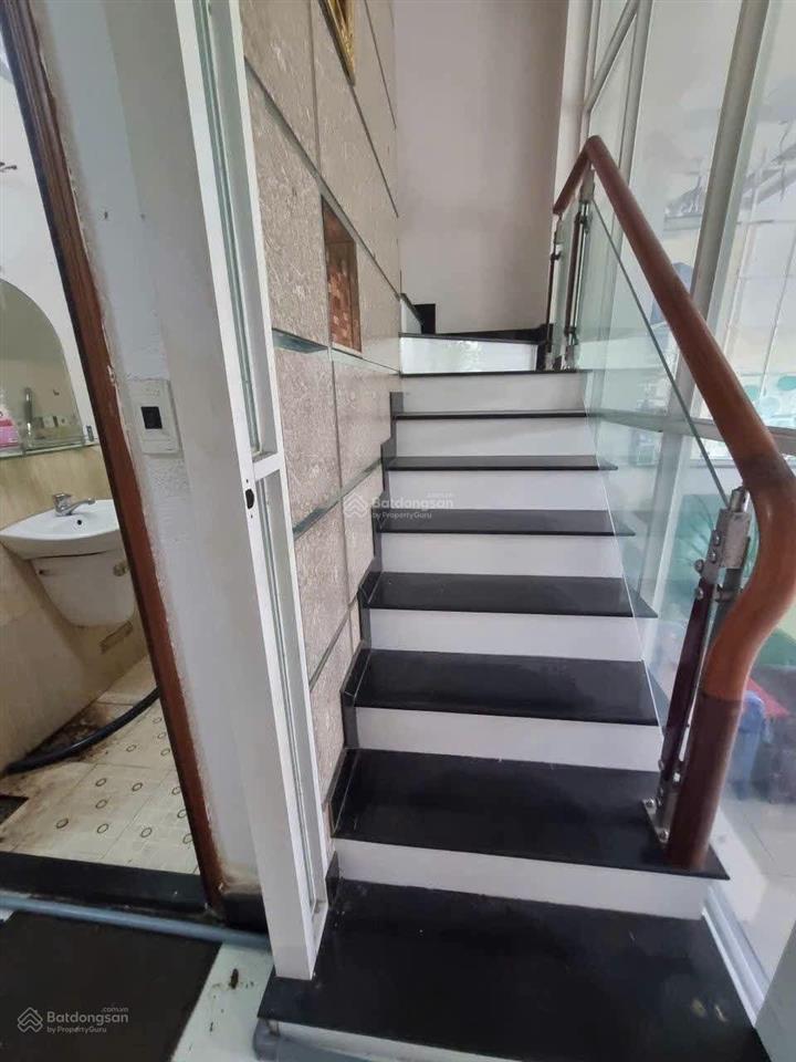 Bán nhà sổ hồng riêng 4x12m, 1 trệt 2 lầu 2pn, 2wc tại quốc lộ 50, bình chánh, giá siêu hời 4,1 tỷ