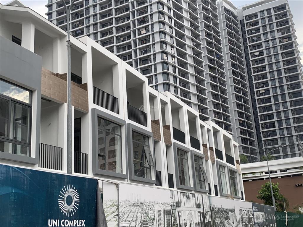 Bán nhà phố uni complex tp. mới giá chỉ từ 5,6 tỷ/căn, đất 95102m, sàn 265m (1 trệt 2 lầu)