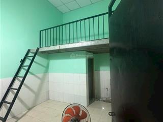 Bán gấp nhà trọ tại bình tiền 1, giá 2,75 tỷ, 200m2, đẹp 10x20 có 2 sổ rời công chứng ngay