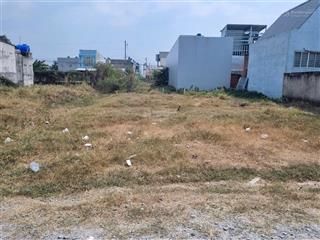 Đất ngộp ! cần bán gấp lô đất thuộc ấp 4 xã đức hoà đông giá 1.1 tỷ 111m2 shr