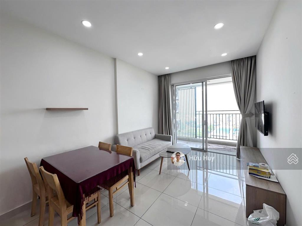 Nhà y hình, cho thuê 3pn 2wc 85m2 full nt chỉ 20tr/th tại golden mansion phú nhuận, gần sân bay tsn