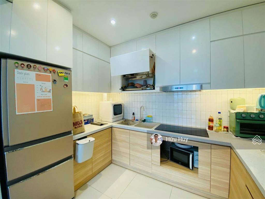 Nhà y hình, cho thuê 2pn 75m2 full nt chỉ 17tr ở botanica premier hồng hà, cạnh công viên gia định