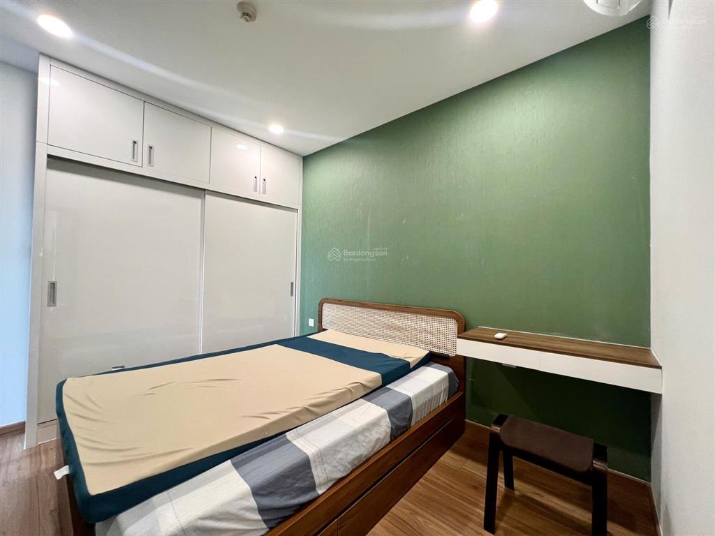 [eco green] cho thuê căn 2pn 1wc  full nt  view q1 và landmark. có thể vào ở trong tháng 5
