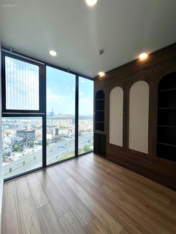 [eco green] cho thuê căn 2pn 1wc  full nt  view q1 và landmark. có thể vào ở trong tháng 5