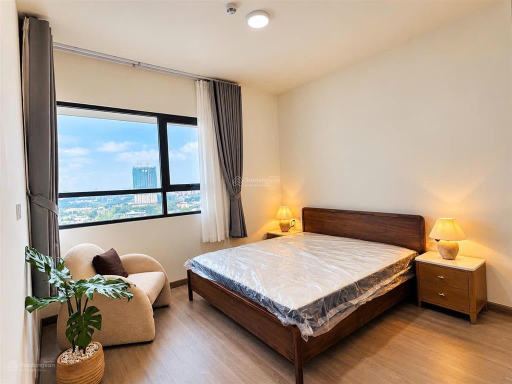 Chính chủ cho thuê căn 2pn 2wc  nhà mới làm nội thất cao cấp như hình  view landmark 81