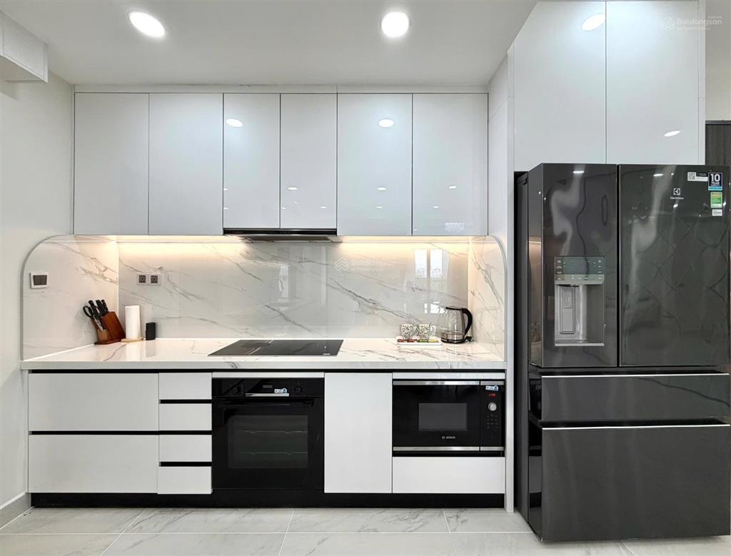 Cần cho thuê gấp căn hộ the aurora, pmh, q7, 2pn2wc giá quá tốt, nhà mới 100%,  0914 253 ***