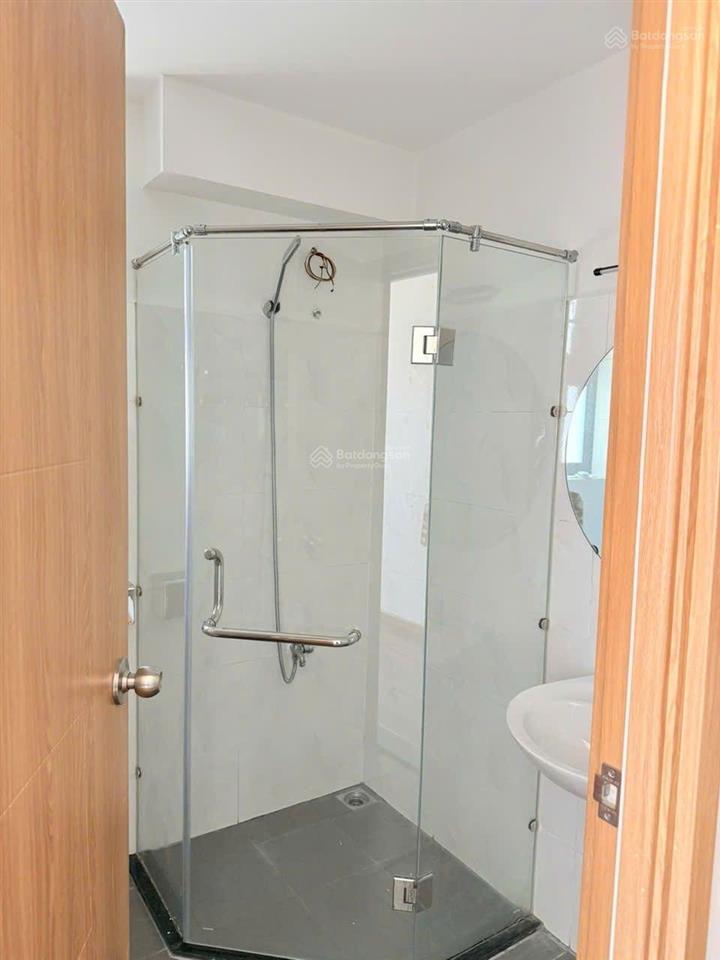 Bán căn 2 pn nhà mới đẹp view đẹp dọn vào ở ngay giá chỉ 2tỷ4 dt 74m2 nằm trên trục quốc lộ 13