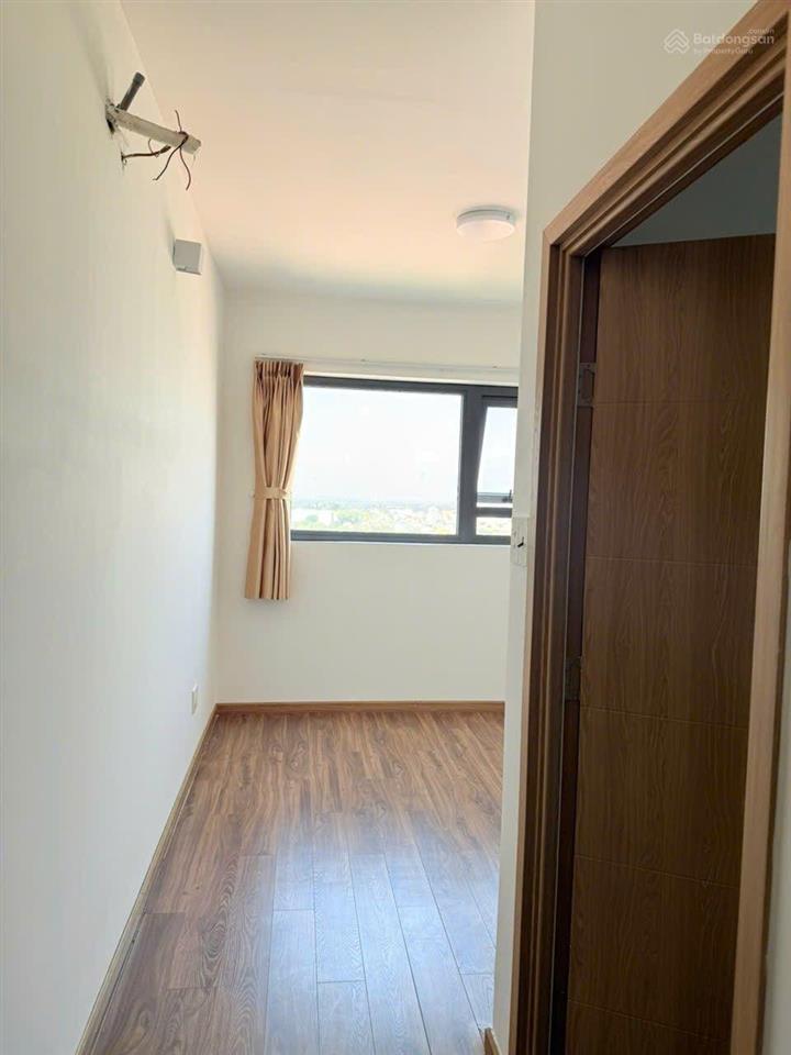 Bán căn 2 pn nhà mới đẹp view đẹp dọn vào ở ngay giá chỉ 2tỷ4 dt 74m2 nằm trên trục quốc lộ 13