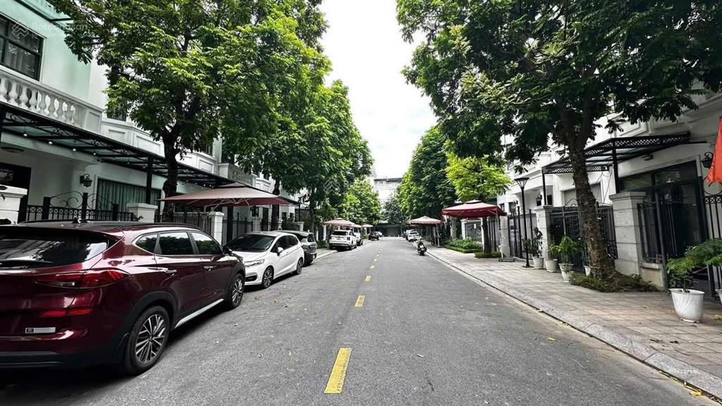 Chính chủ bán song lập manhattan vin imperia 144m2 4pn giá chỉ 20,9 tỷ 0976 138 ***