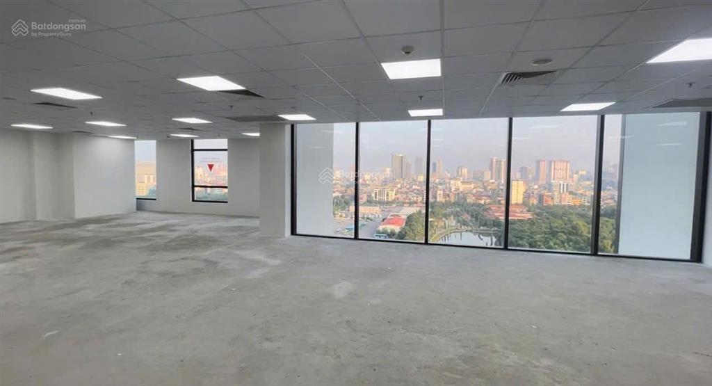 Bán mặt bằng kinh doanh toà rox tower mỹ đình. lô 74m2 giá 4.3 tỷ.  0936 253 *** biết tt