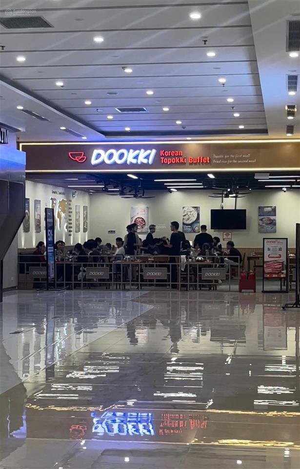 Đóng 30% (1.3 tỷ) bàn giao luôn mặt bằng kd 66m2 tại tt mỹ đình.  0936 253 *** để nhận thông tin