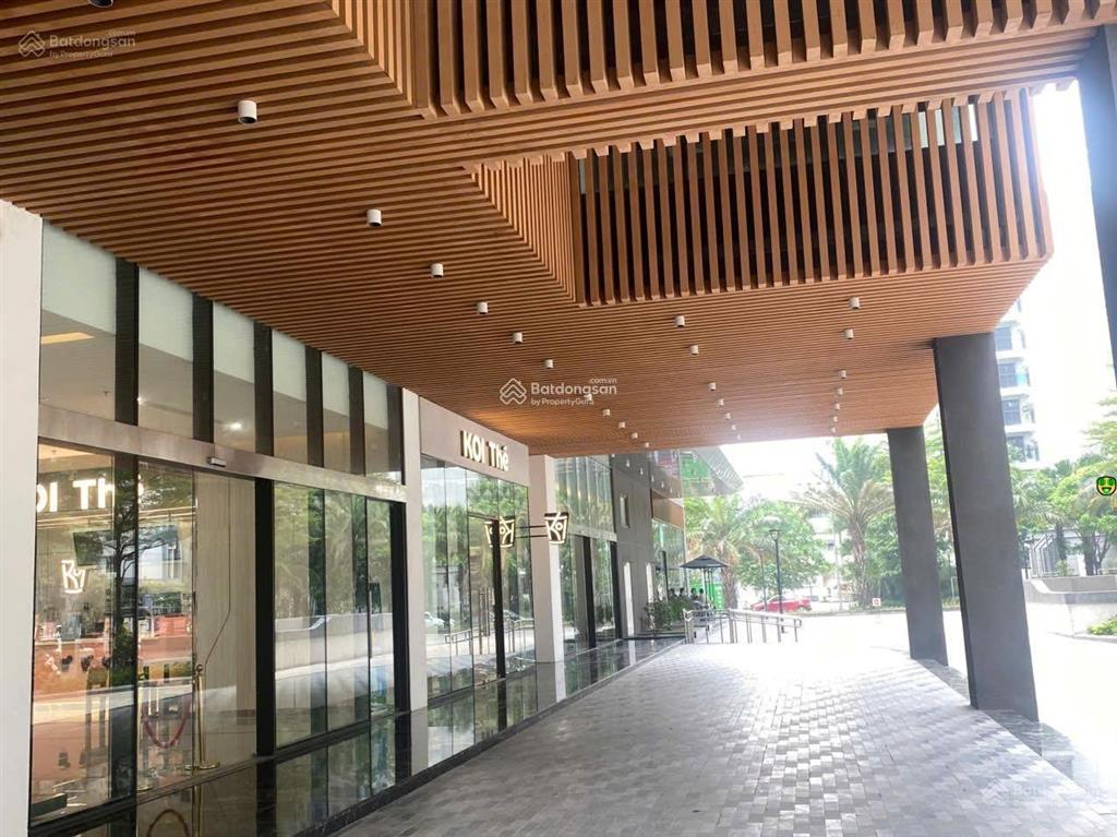 Bán mb kd tầng 1 tòa rox tower 65m2 giá 11 tỷ đang cho phúc long thuê lâu dài.  0936 253 ***
