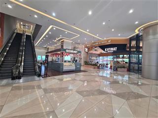 Cho thuê mặt bằng kinh doanh 87m2 giá 23tr tại tttm rox tower goldmark city.  0936 253 *** để xem