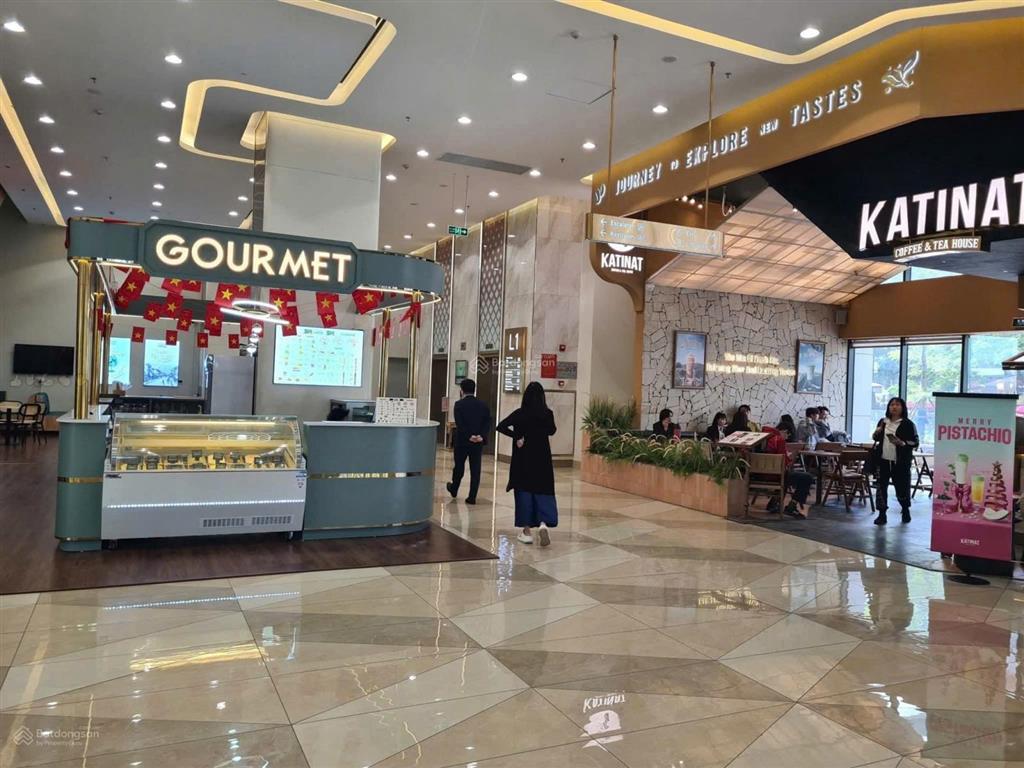 Chỉ 1,3 tỷ nhận ngay 66m2 mb kinh doanh tại tttm rox tower goldmark city.  0936 253 *** xem mb