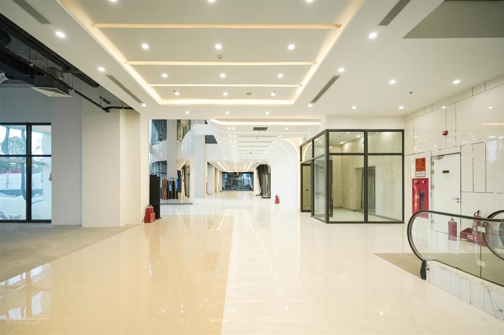 Bán sàn vp hạng a ngay trung tâm mỹ đình 137m giá 7.6tỷ có trả góp miễn lãi.  0936 253 *** để xem