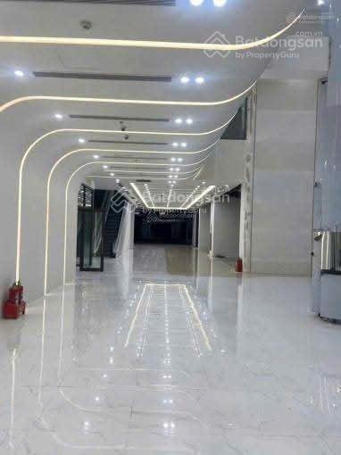 Bán mặt bằng 74m2 tttm rox tower goldmark city. giá 4.3 tỷ.  0936 253 *** biết thông tin