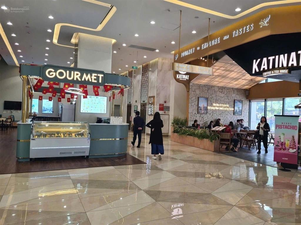 Bán sàn văn phòng hạng a tại rox tower goldmark city giá 9,5 tỷ, 227 m2,  0936 253 *** biết tt
