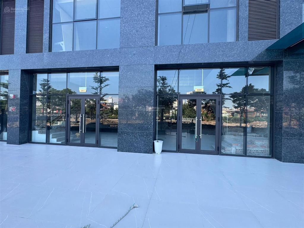 Cho thuê mb kd shop tầng 1 toà nhà bluegem tower 153m mặt tiền 17m giá 46tr/tháng.  0936 253 ***