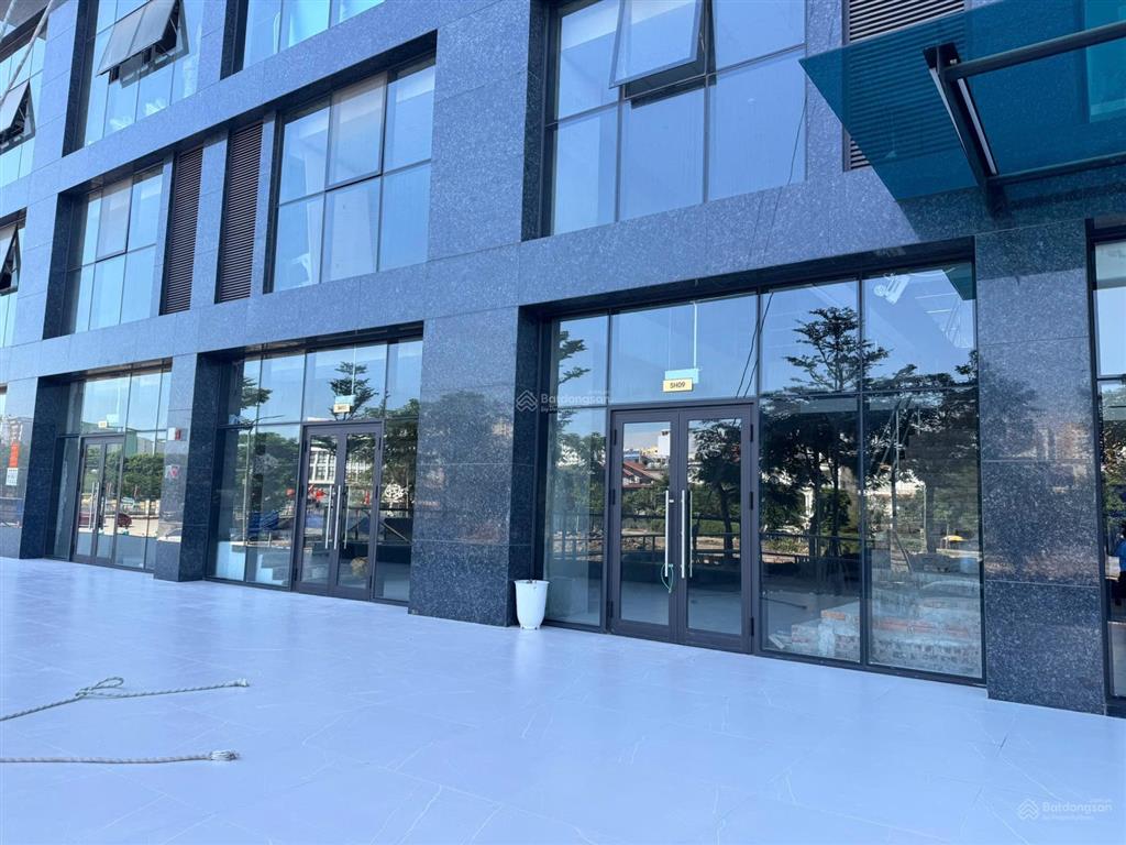 Cho thuê mb kd shop tầng 1 toà nhà bluegem tower 153m mặt tiền 17m giá 46tr/tháng.  0936 253 ***