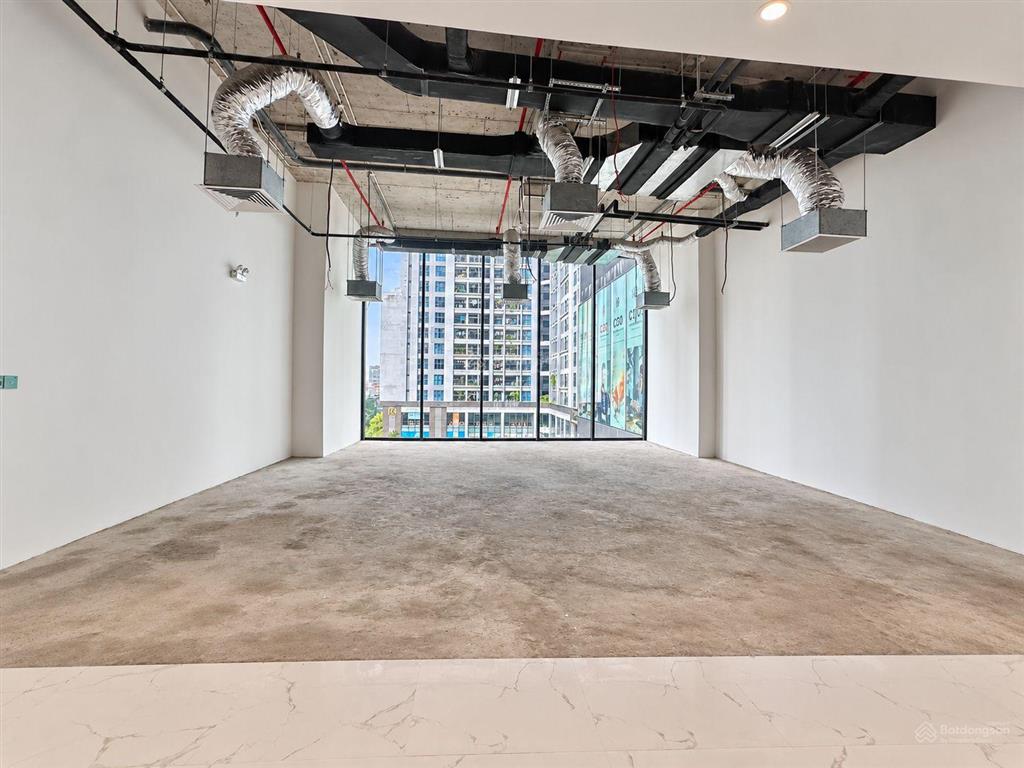 Bán nhanh mặt bằng kinh doanh tttm rox tower goldmark city.  0936 253 *** xem mặt bằng