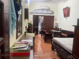 Bán nhà rẻ nhất phố ngọc lâm,lb hàng xóm mipec 68m 3tầng ,dân xây4phòng ngủ chỉ 9,x tỷ