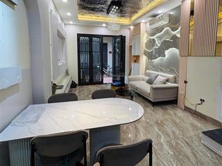 Bán nhà phố nguyễn văn cừ,lb 5tầng full nội thất,đi bộ lên cầu chương dươngô tô đỗ cửa nhỉnh 8tỷ