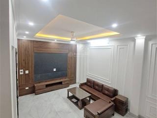 Bán nhà việt hưng,long biên mới tinh 45m 5tầng,full nội thất,đi bộ vài bước là chợ sầm uất