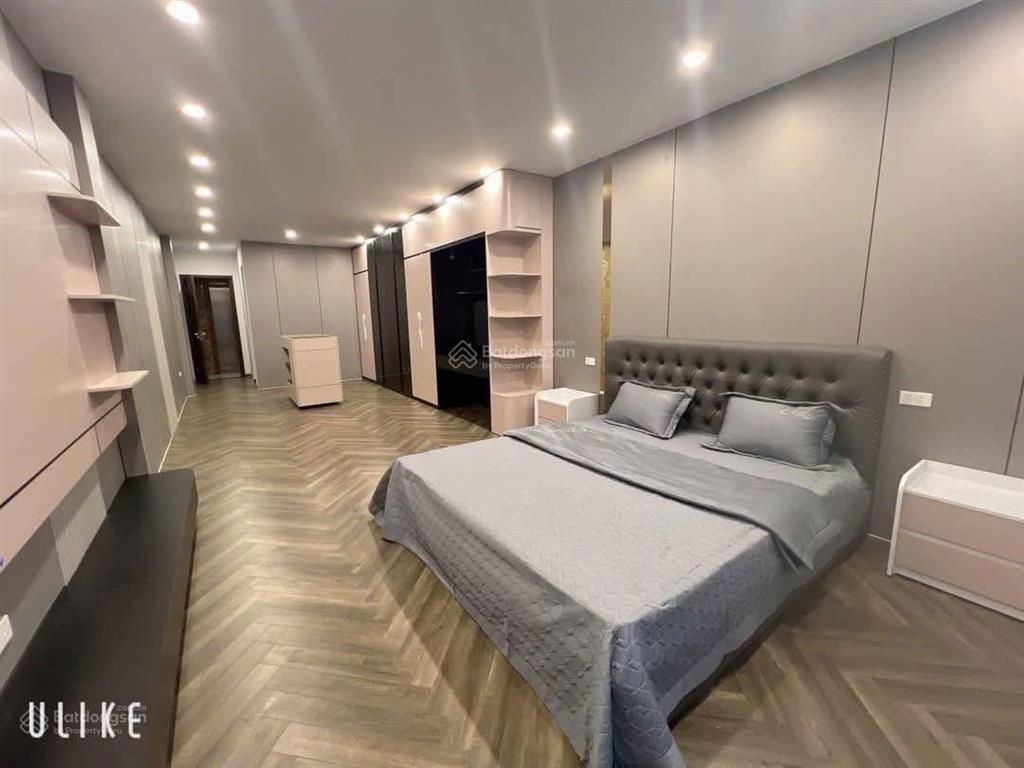 Bán nhà ngọc thuỵ, xách vali về ở ngay gần trường việt pháp48m 6tầng thang máyô tô ngủ trong nhà
