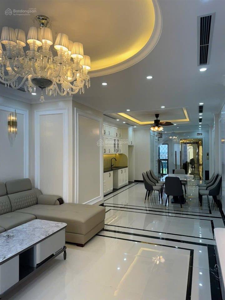Bán nhà ái mộ,long biên  thang máy chạy vù vù  ngay sát bv tâm anh 47m 6tầngfull nội thất