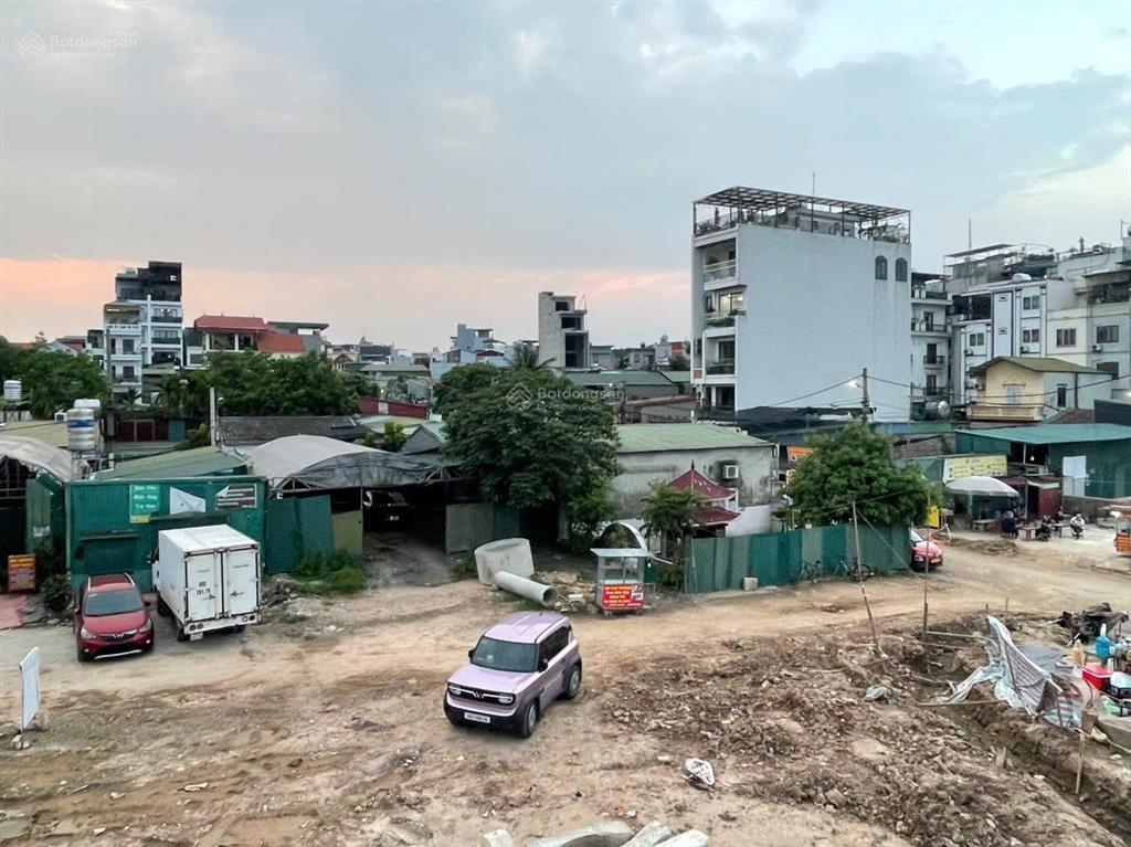 Bán đất vàng 206 cổ linhtrung tâm phát triển mạnh nhất long biên50m mặt tiền 8m5 siêu hiếm