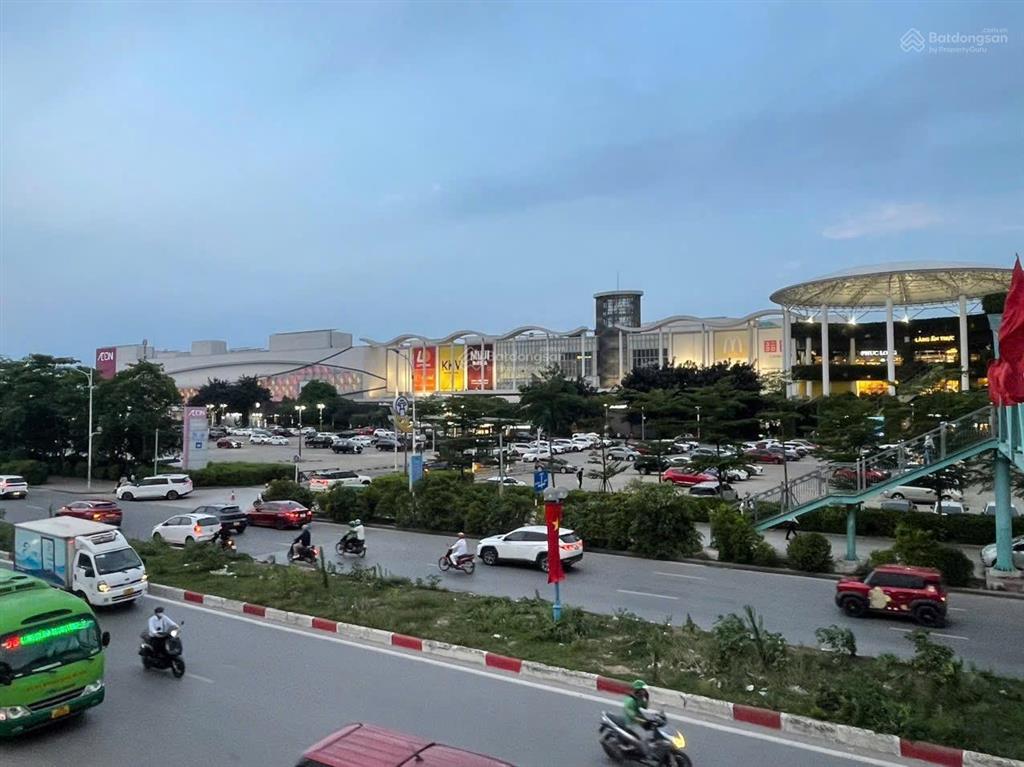 Bán đất vàng 206 cổ linhtrung tâm phát triển mạnh nhất long biên50m mặt tiền 8m5 siêu hiếm