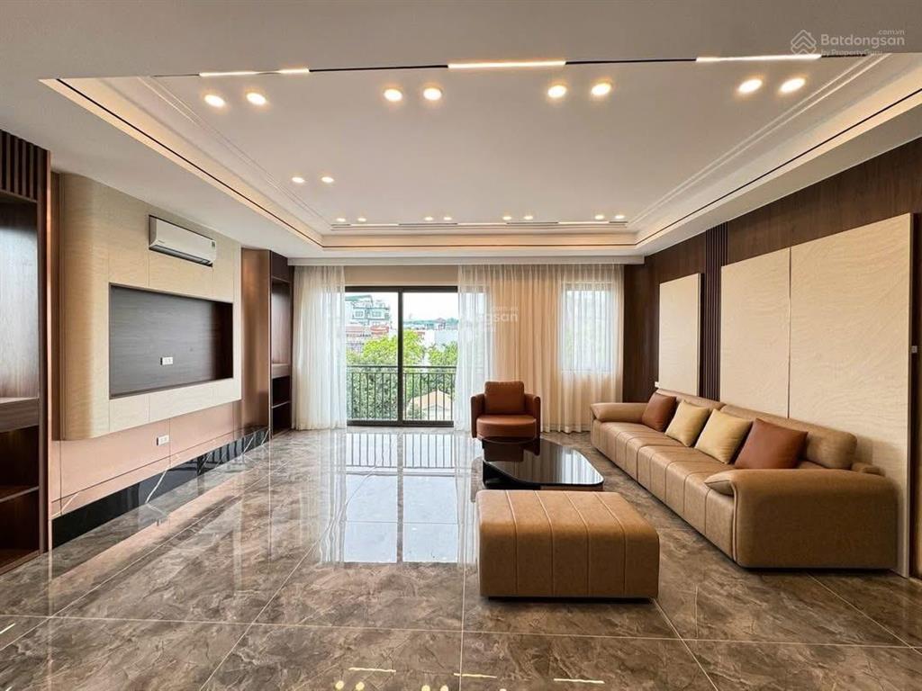 Bán nhà ngay bìg c long biên,cách 1 nhà ra mặt phố 45m 6tầng thang máy,kinh doanh kết hợp ở