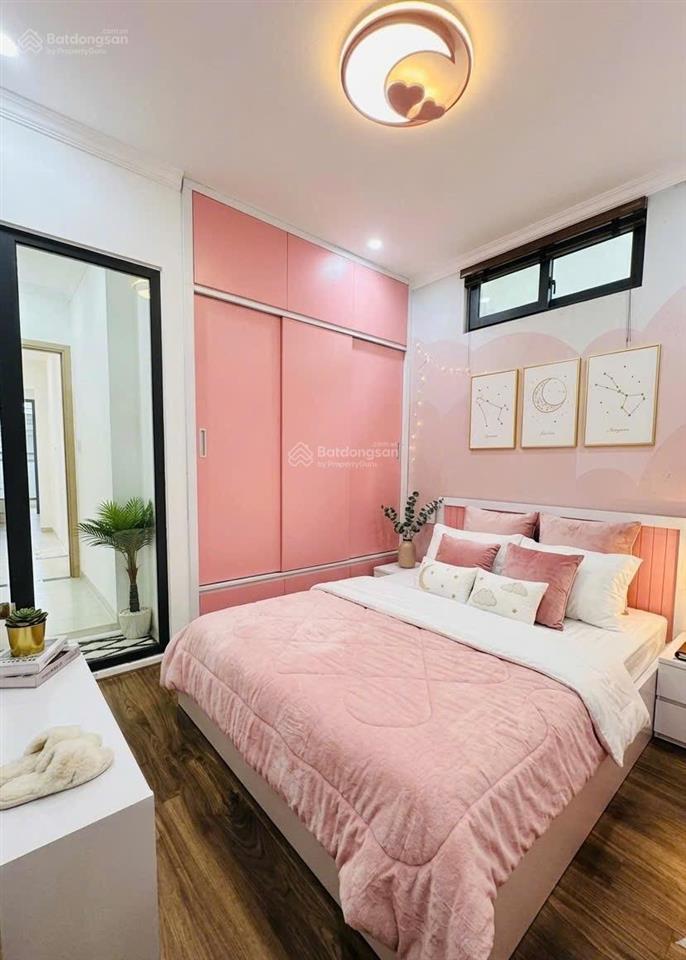 Bán nhà ngọc thụy, long biên  khu vip ô tô ngủ trong nhà đường 5m kinh doanh full nội thất