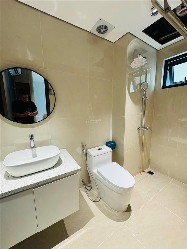 Bán nhà mới tinh ngọc thụy 40m 6 tầng  thang máy ô tô đỗ cửa giá chỉ nhỉnh 9 tỷ