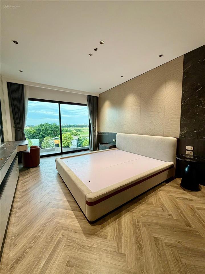 Bán nhà ngọc thụy 7 tầng thang máy full nội thất đẹp lung linh chỉ 9,3 tỷ