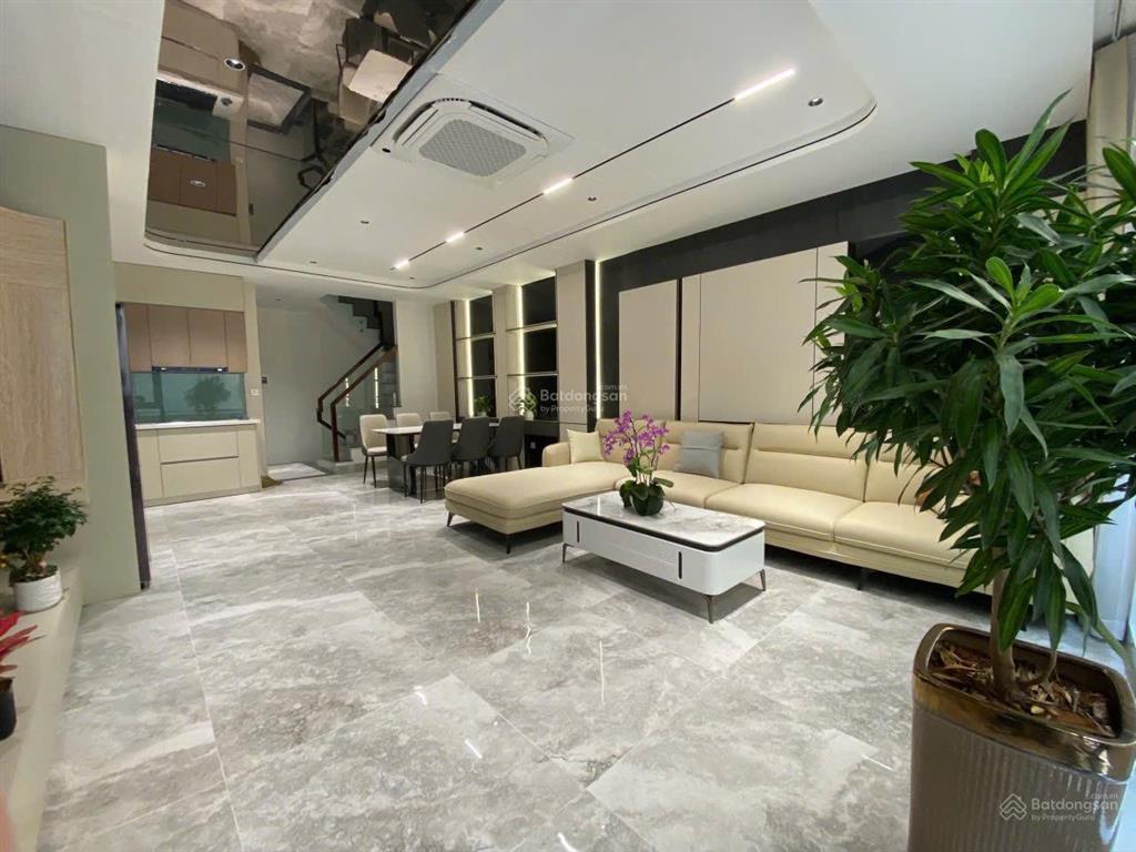 Bán nhà khu vip gia thụy nguyễn văn cừ 50m 6 tầng thang máy gara ô tô full nội thất