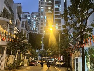 Biệt biệt thự đằng chất sang xịn mịn khu nhà vip toàn người giàu ở , 4 làn xe ô tô thông,