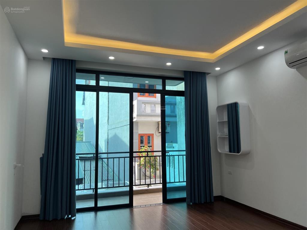 Bán nhà riêng tại ngô gia tự, 16 tỷ vnd, 100m2, 6pn, 5wc, giá ưu đãi