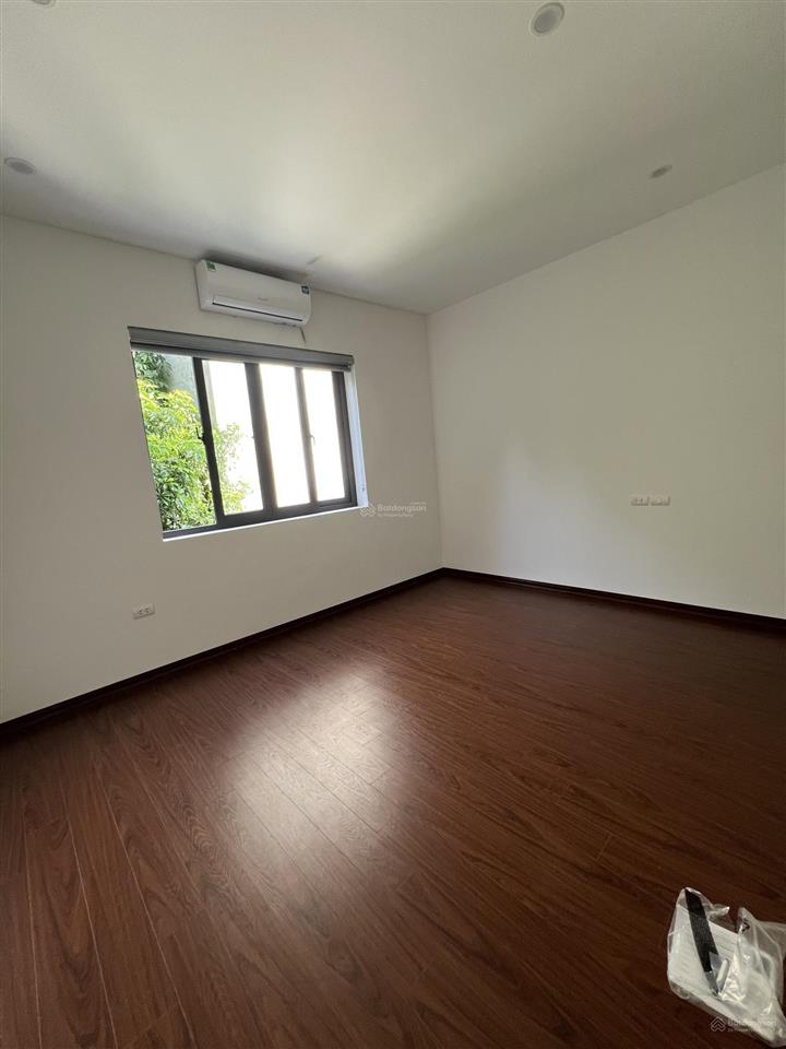 Bán nhà riêng tại ngô gia tự, 16 tỷ vnd, 100m2, 6pn, 5wc, giá ưu đãi