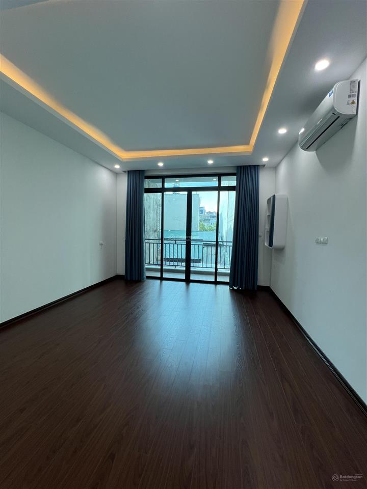 Bán nhà riêng tại ngô gia tự, 16 tỷ vnd, 100m2, 6pn, 5wc, giá ưu đãi