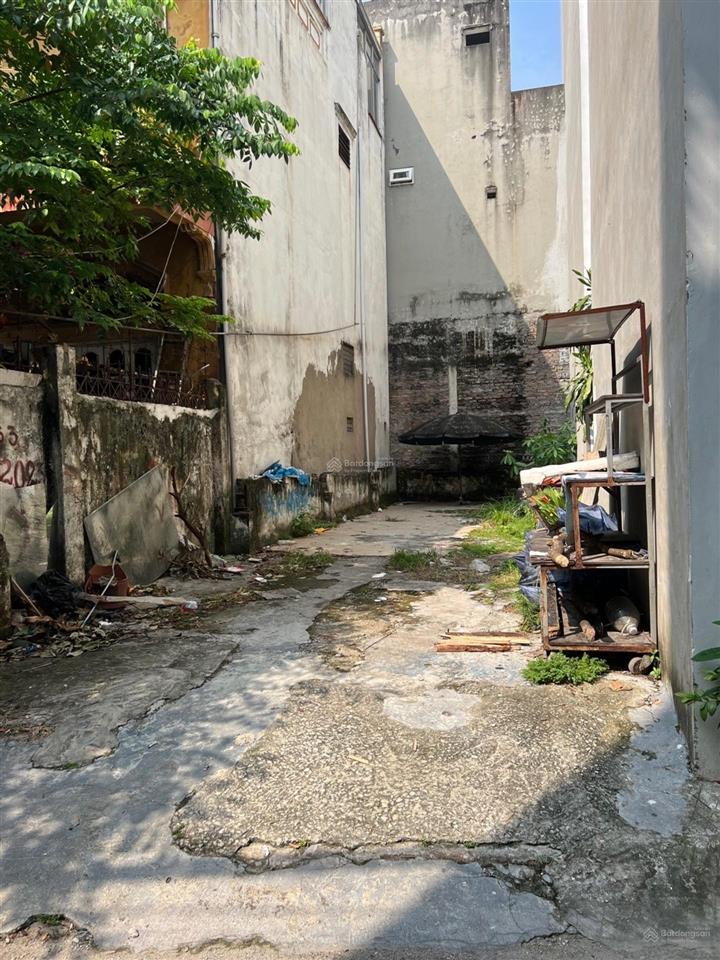 Mảnh đất đẹp ô tô thông việt hưng long biên ngõ phố buôn bán kinh doanh sầm uất mua giữ tiền hoặc đ