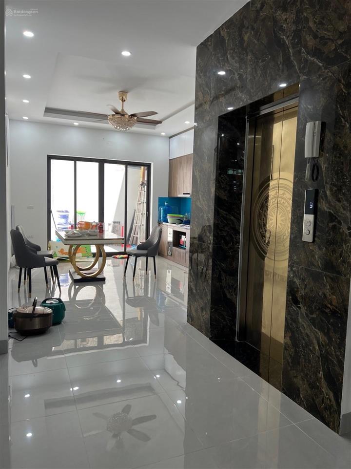 Gấp gấp gấp cần tiền trả nợ ngân hàng bán gấp căn nhà mới xây xong tại ngô gia tự, thiết kế 6 tầng