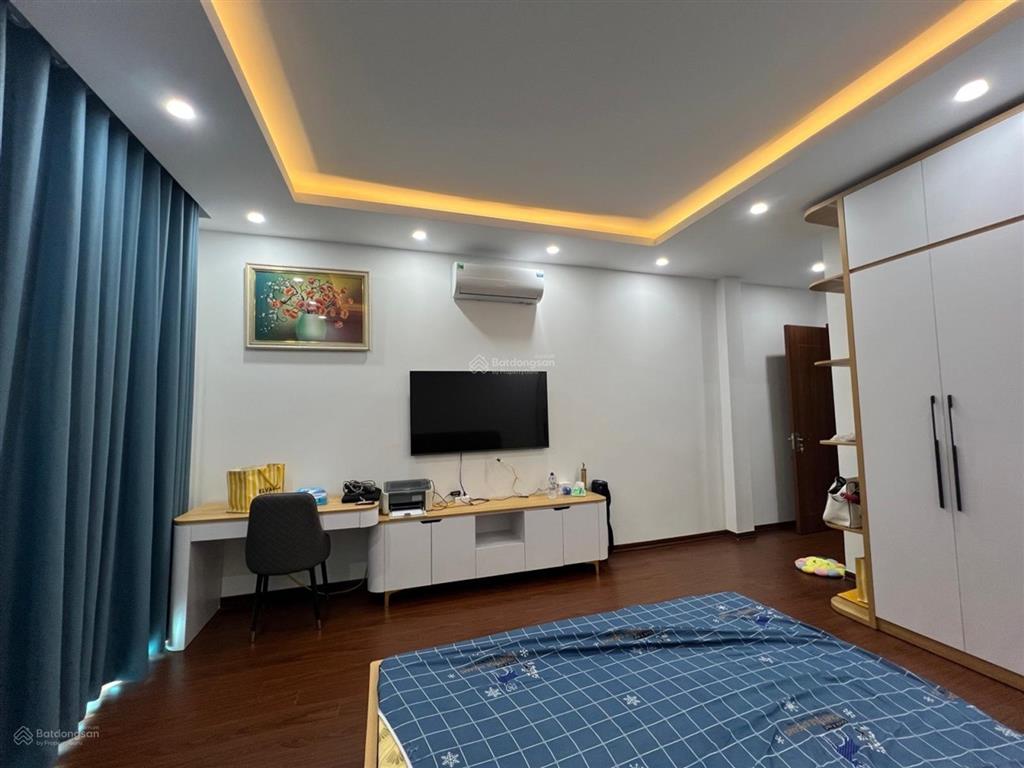 Gấp gấp gấp cần tiền trả nợ ngân hàng bán gấp căn nhà mới xây xong tại ngô gia tự, thiết kế 6 tầng