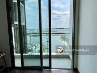Cho thuê căn 2pn view hồ tại masteri ocean park, full đồ tầng cao. chỉ 15tr/tháng. sẵn ở ngay