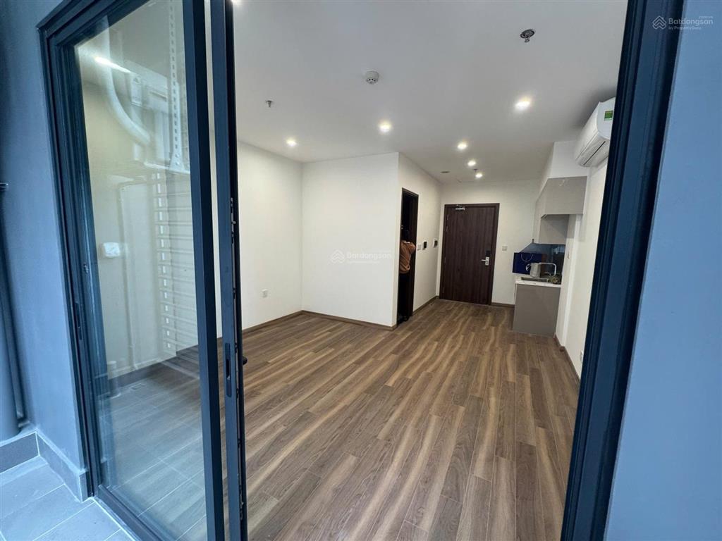 Cho thuê căn hộ studio đồ cơ bản toà zurich vinhomes ocean park chỉ với 5 triệu/tháng